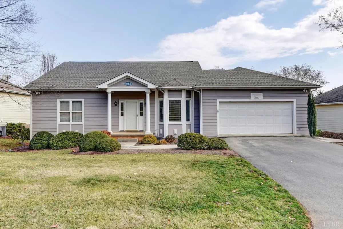 1052 8th Fairway Lane, Huddleston, VA 24104 - #1
