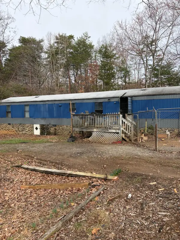 65 June Way, Evington, VA 24550