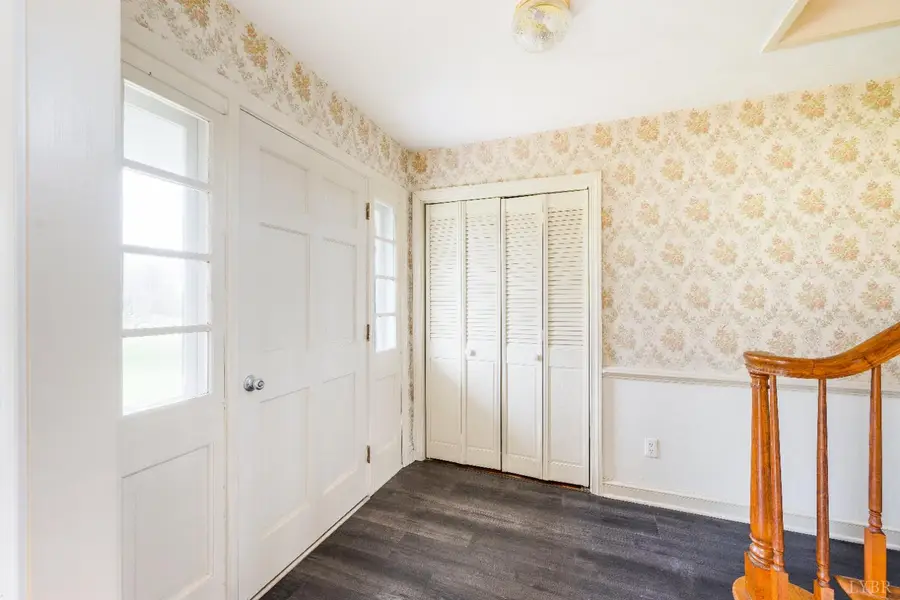 733 Oakville Road, Appomattox, VA 24522 - #3