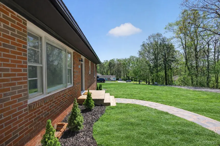161 Sunrise Street, Appomattox, VA 24522 - #2