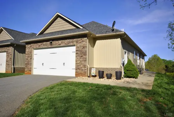 1084 Tori Court, Forest, VA 24551