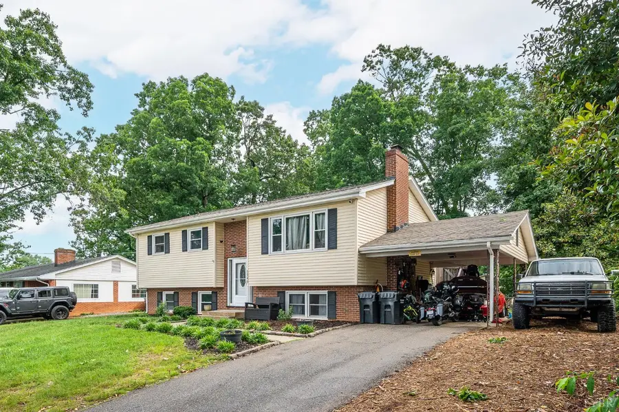 5949 Village Lane, Roanoke, VA 24019 - #2