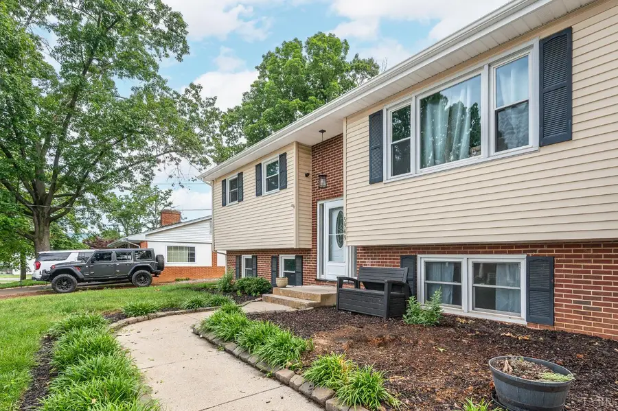 5949 Village Lane, Roanoke, VA 24019 - #3