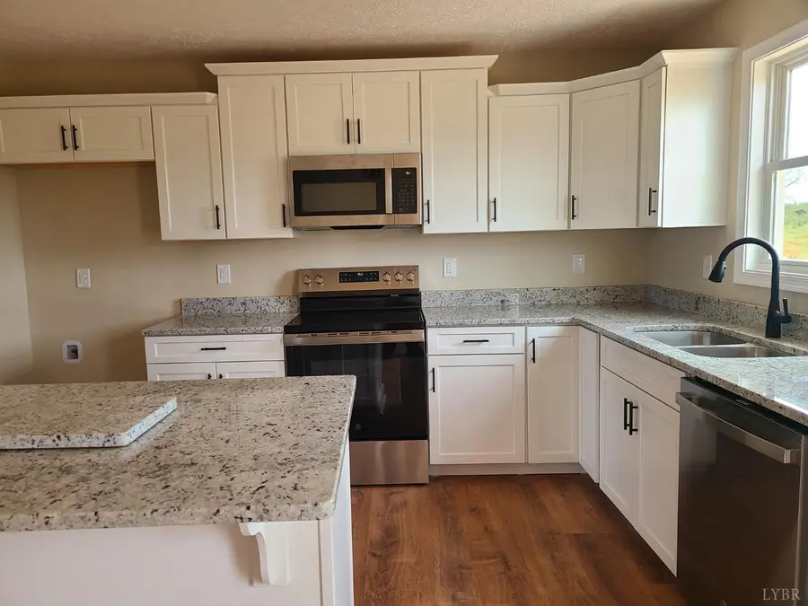 1871 Horseshoe Road, Appomattox, VA 24522 - #3