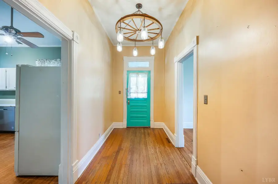 113 Garland Avenue, Amherst, VA 24521 - #3