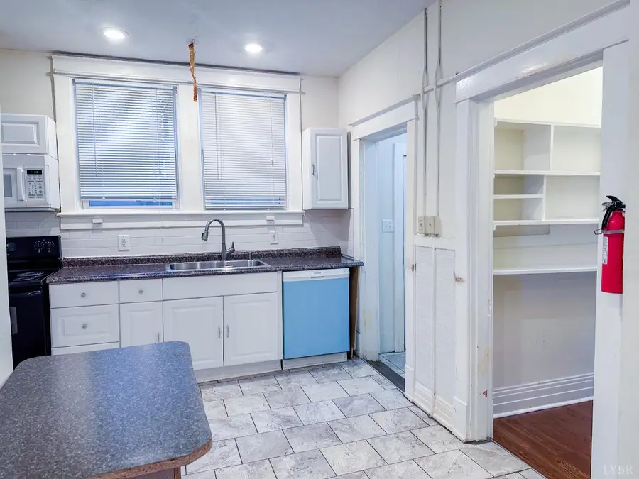 208 Denver Avenue, Lynchburg, VA 24503 - #3