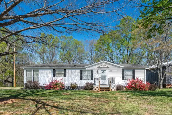 1675 Atkinson Hollow Road, Vinton, VA 24179