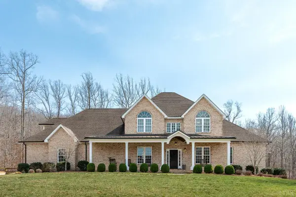 1009 Val Ter Court, Forest, VA 24551