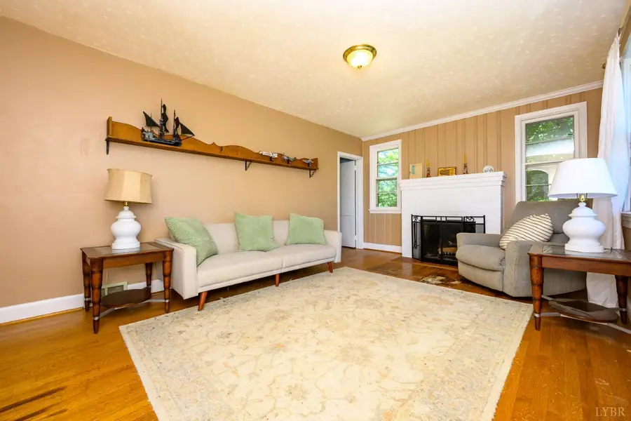 129 Forbes Street, Madison Heights, VA 24572 - #2