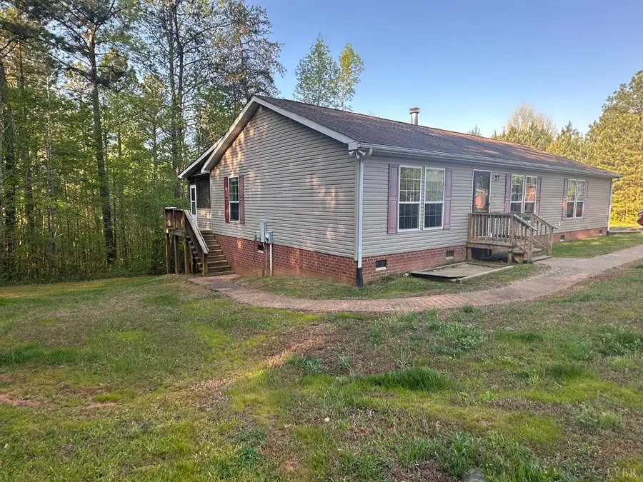 226 Edgewood Ln, Charlotte Court House, VA 23923 - #2