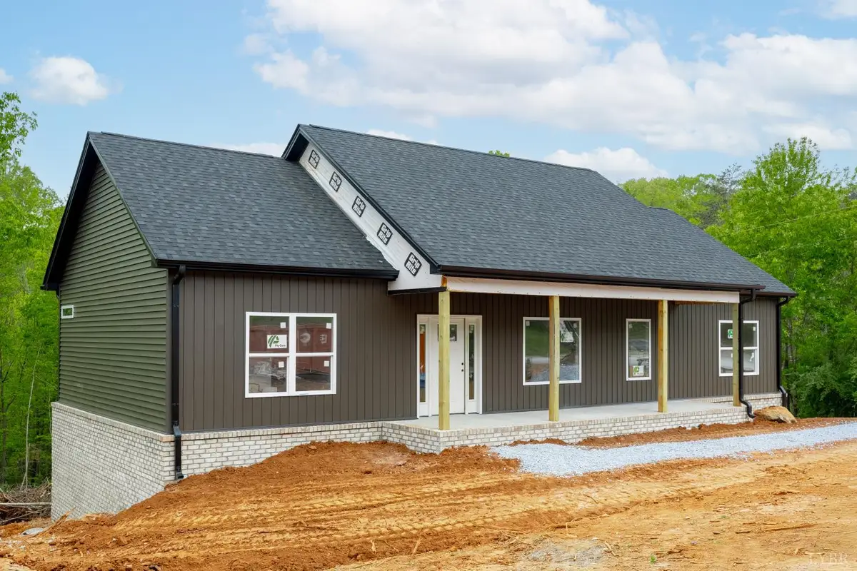 45 Twin Lake Dr, Bedford, VA 24523 - #1