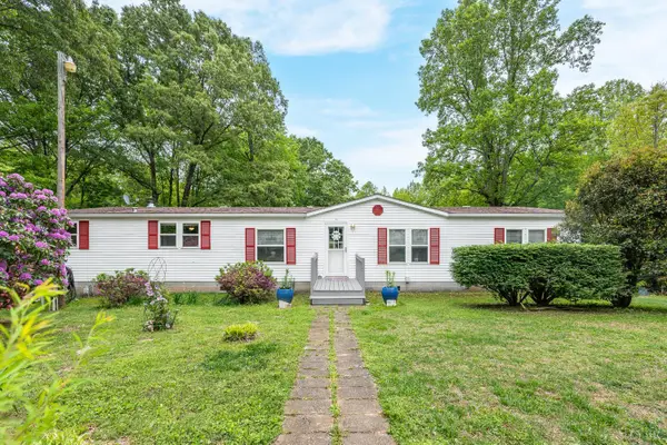 142 Micklem Ln, Shipman, VA 22971