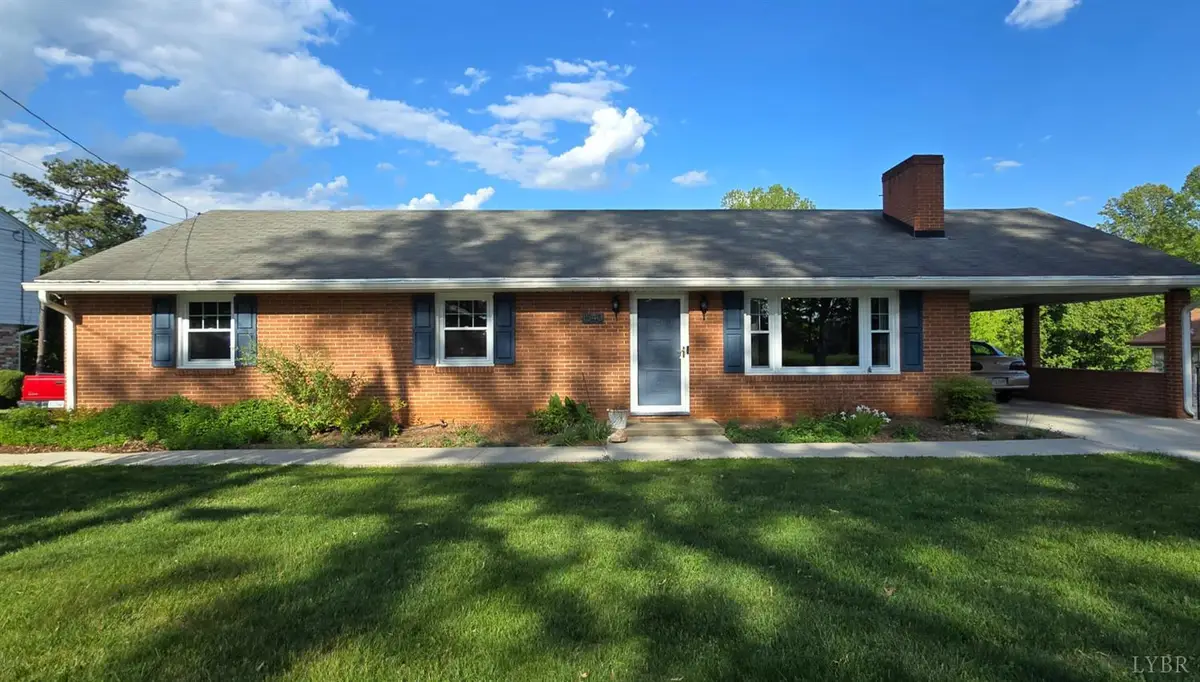 1540 Oakwood Street, Bedford, VA 24523 - #1