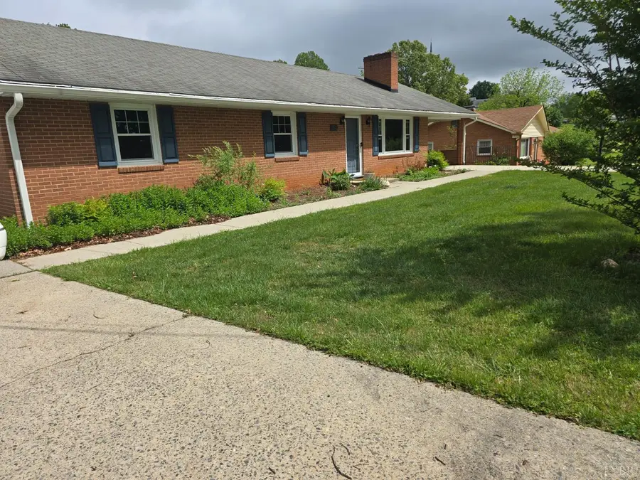 1540 Oakwood Street, Bedford, VA 24523 - #2