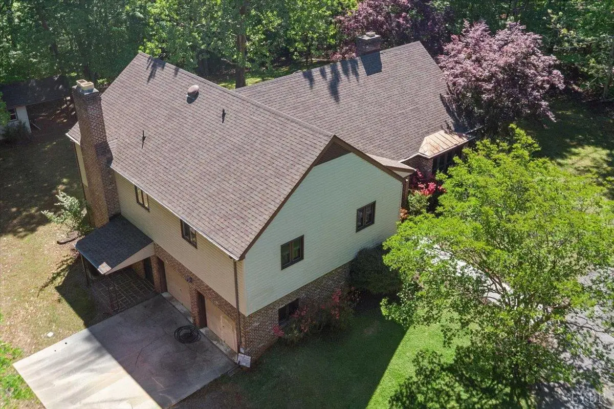 211 Oakcroft Dr, Madison Heights, VA 24572 - #1