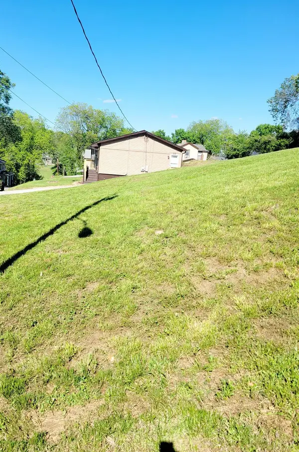 300 Monroe Street, Lynchburg, VA 24504