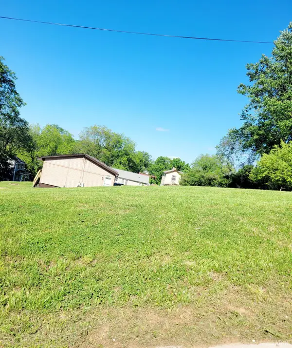 304 Monroe Street, Lynchburg, VA 24504