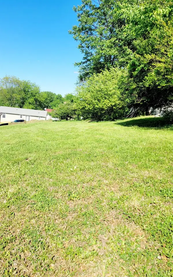 306 Monroe Street, Lynchburg, VA 24504