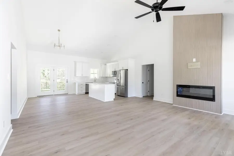 2404 Twin Lake Dr, Bedford, VA 24523 - #3