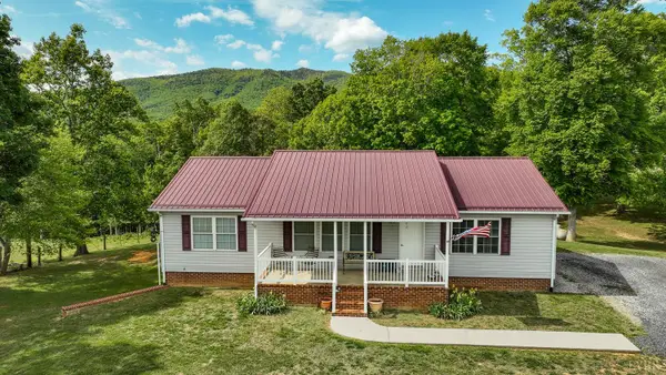 11790 Narrow Passage Rd, Eagle Rock, VA 24085
