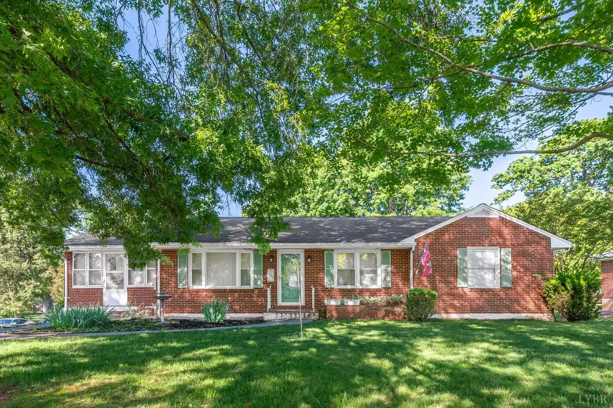 1533 Oakwood Street, Bedford, VA 24523 - #1