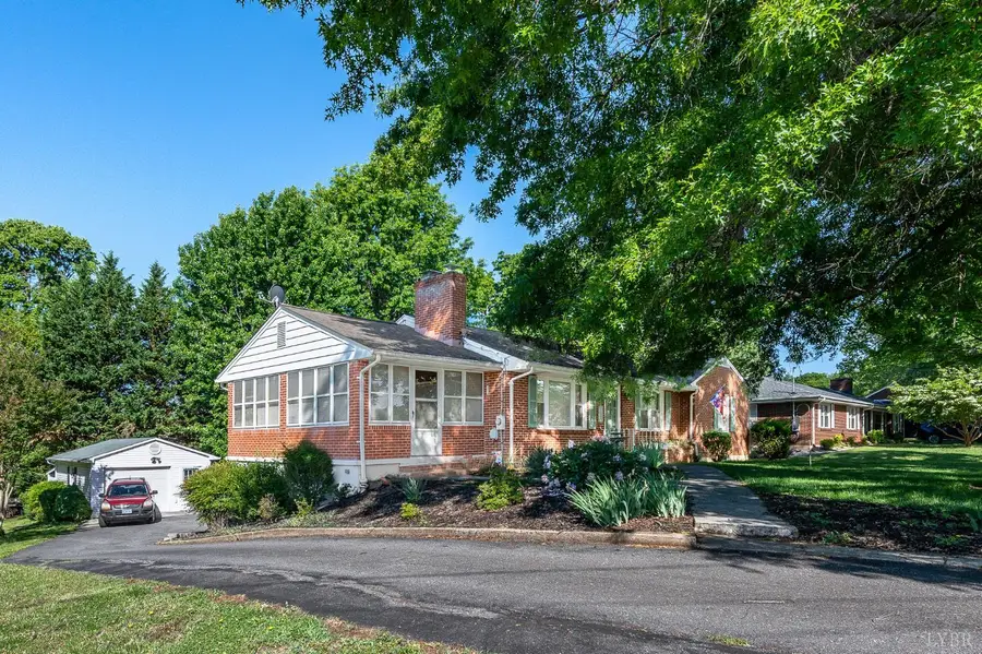 1533 Oakwood Street, Bedford, VA 24523 - #3
