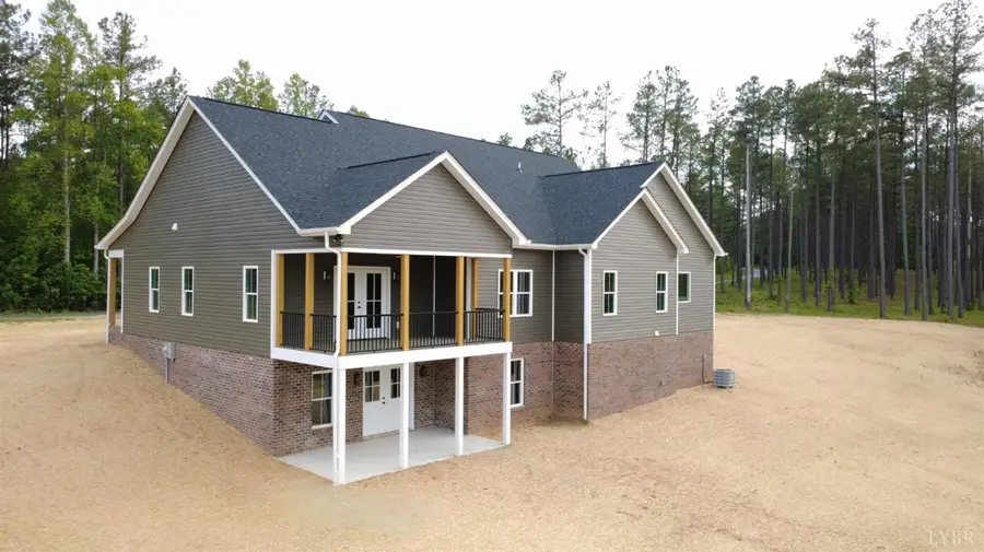 405 Hixburg Road, Pamplin, VA 23958 - #2