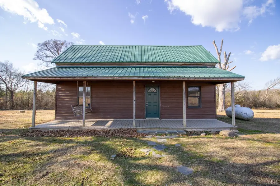 3039 T.n. Snow Road, Nathalie, VA 22030 - #3