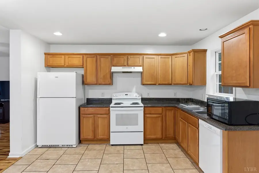 10406 Richmond Highway, Lynchburg, VA 24504 - #3