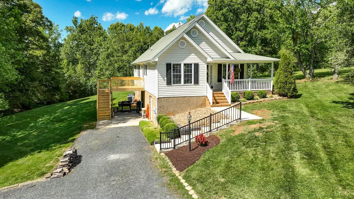 433 Stratford Road, Concord, VA 24538 - #1