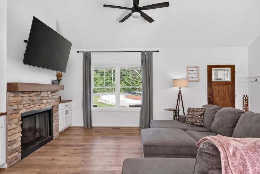2146 Stonewall Road, Concord, VA 24538 - #3
