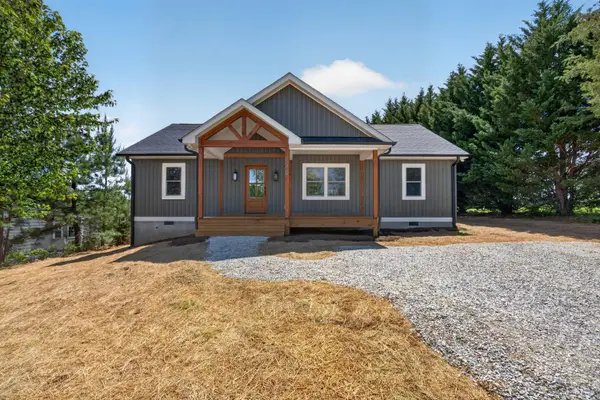 126 Dale Dr, Madison Heights, VA 24572