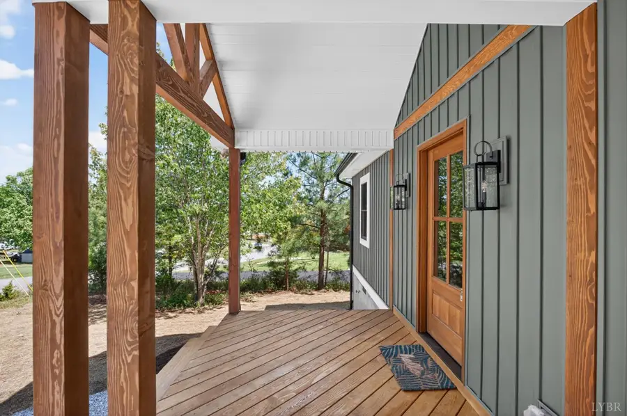 126 Dale Dr, Madison Heights, VA 24572 - #2