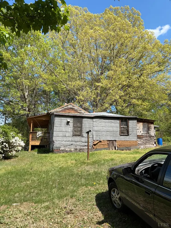 2402 Bedford Highway, Lynch Station, VA 24571
