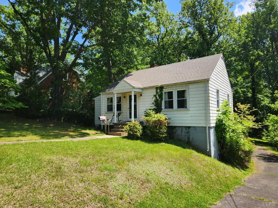 723 Sunset Drive, Bedford, VA 24523 - #2