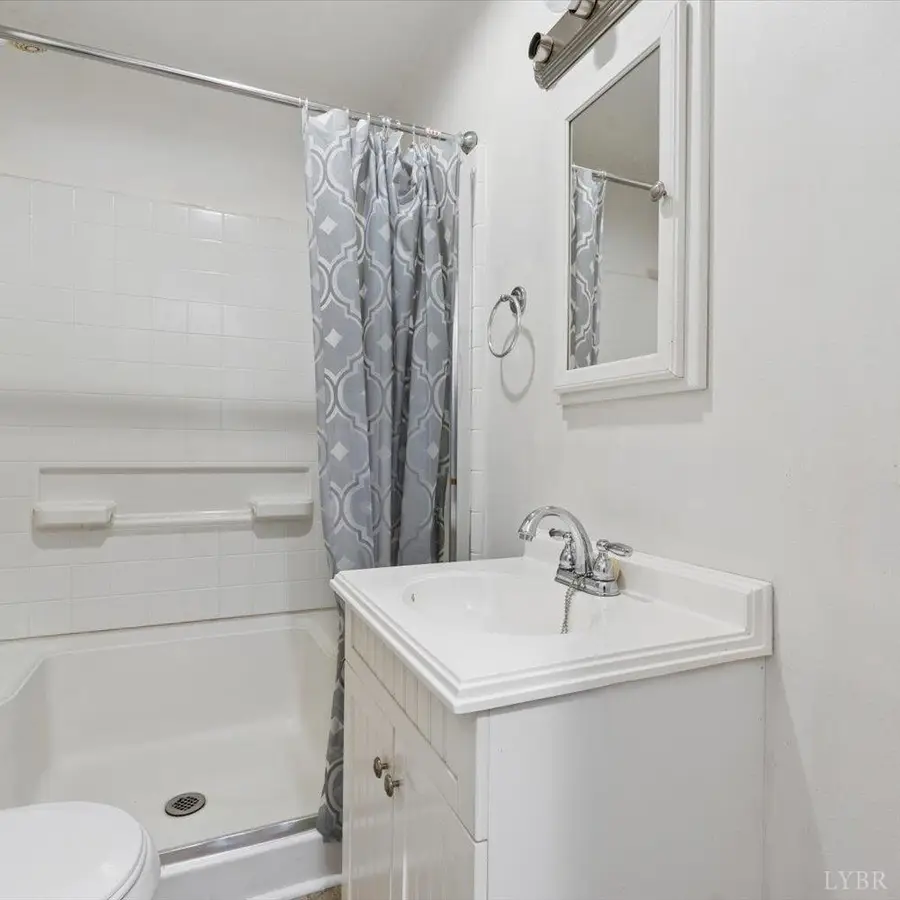 8868 Rockford School Rd, Gretna, VA 24557 - #3