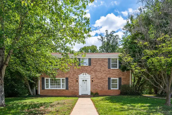 203 Nottingham Circle, Lynchburg, VA 24502