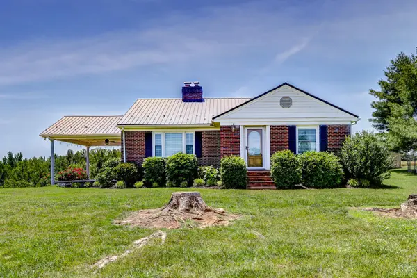 384 Novelty Road, Union Hall, VA 24176