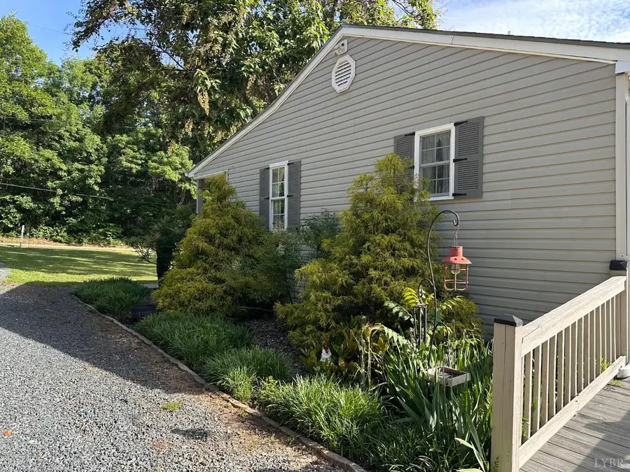 1940 Oakleigh Avenue, Appomattox, VA 24522 - #2