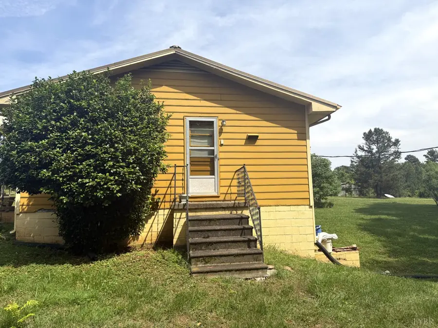 4217 Beulah Road, Nathalie, VA 24577 - #2
