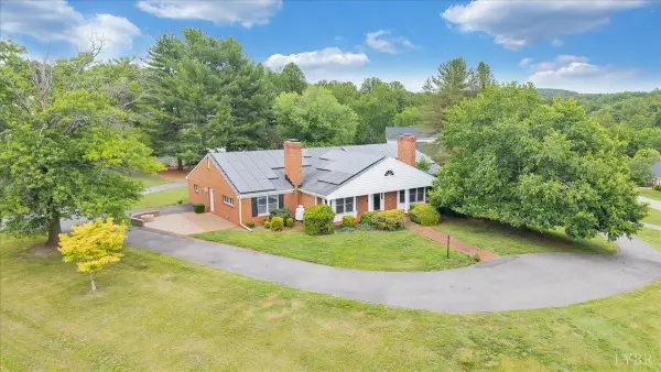100 Meadowgate Drive, Forest, VA 24551