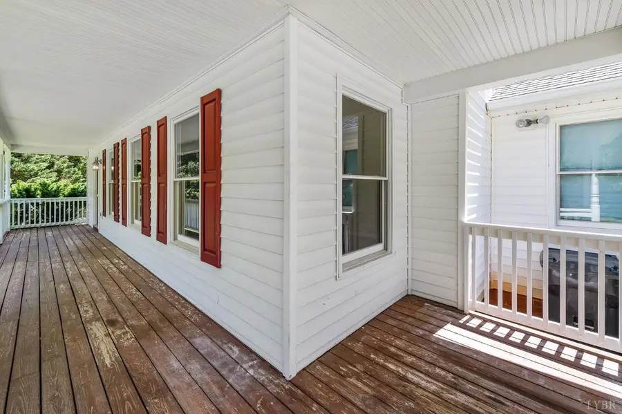 1006 Laurel Street, Bedford, VA 24523 - #3