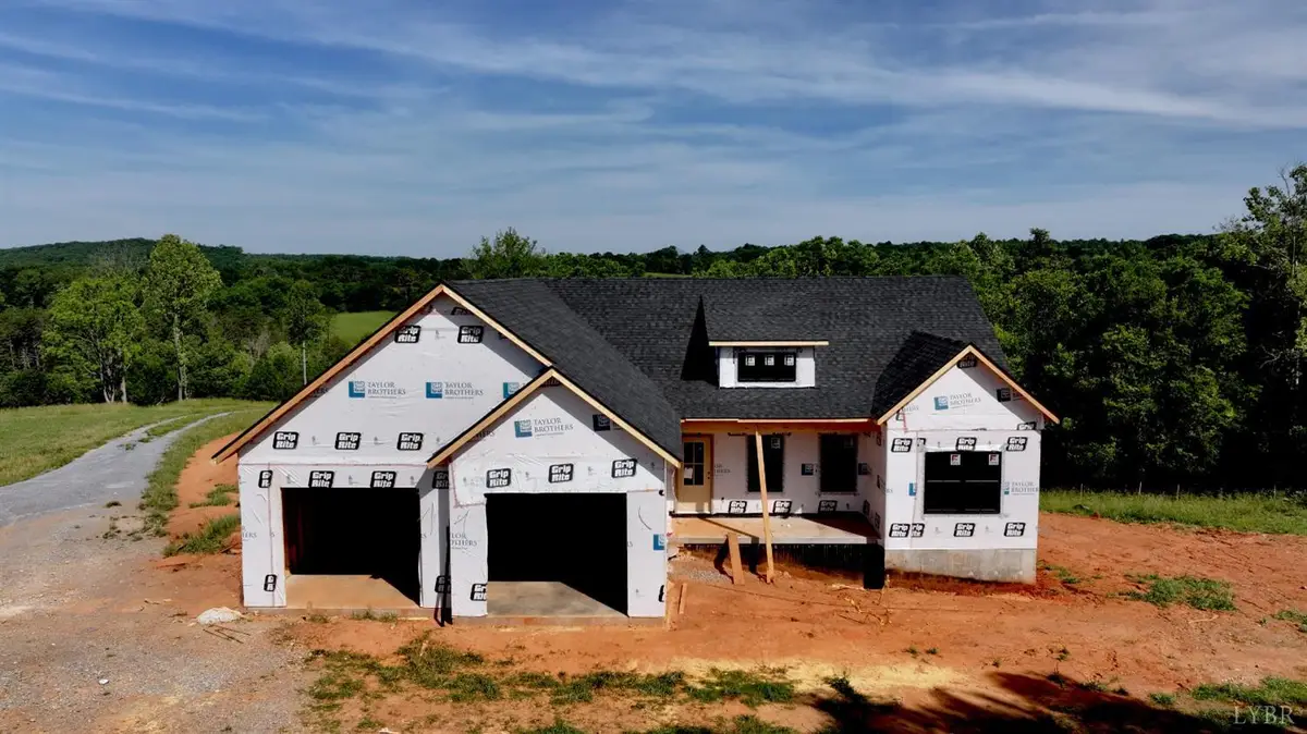 7 Leesville Rd, Evington, VA 24550 - #1