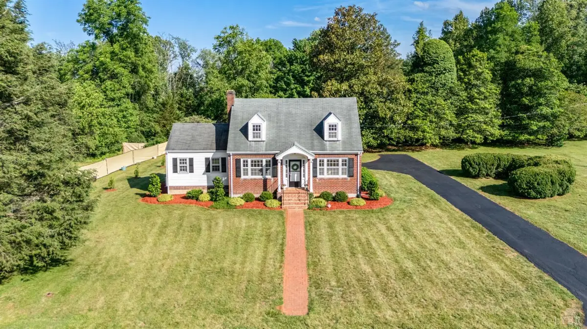 228 Hanger Road, Amherst, VA 24521 - #1