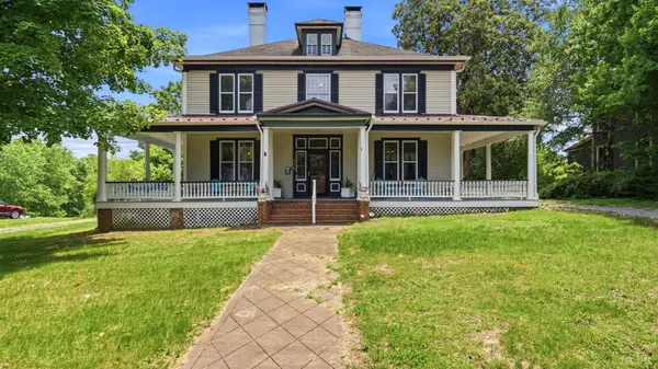 714 Longwood Avenue, Bedford, VA 24523