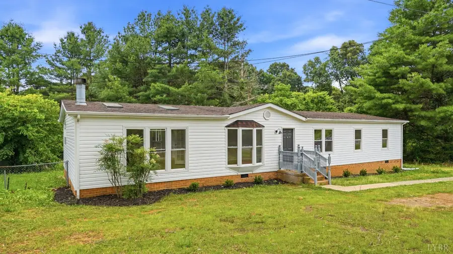 444 Church Street, Appomattox, VA 24522 - #2