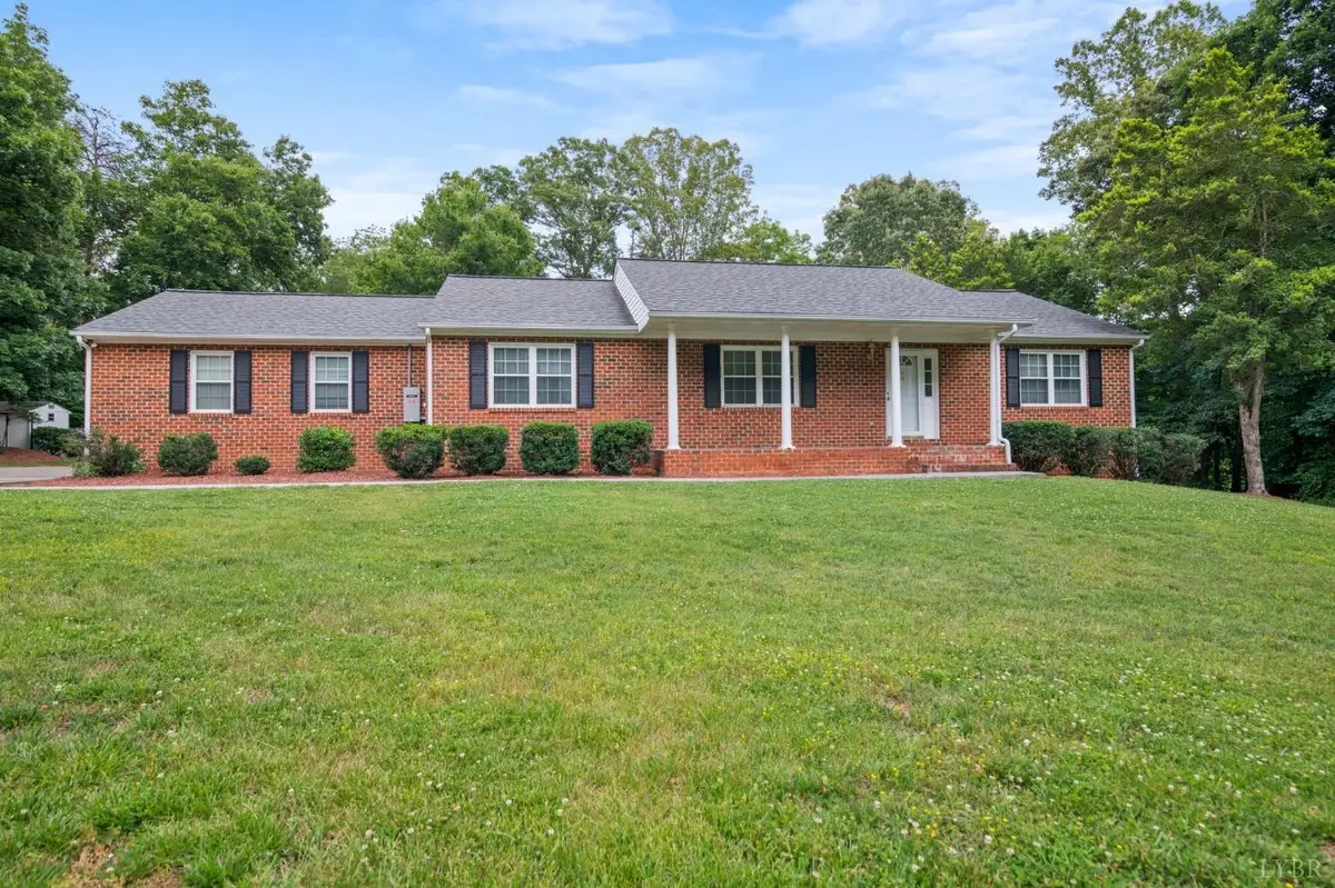 53 Woodlake Circle, Altavista, VA 24517 - #1