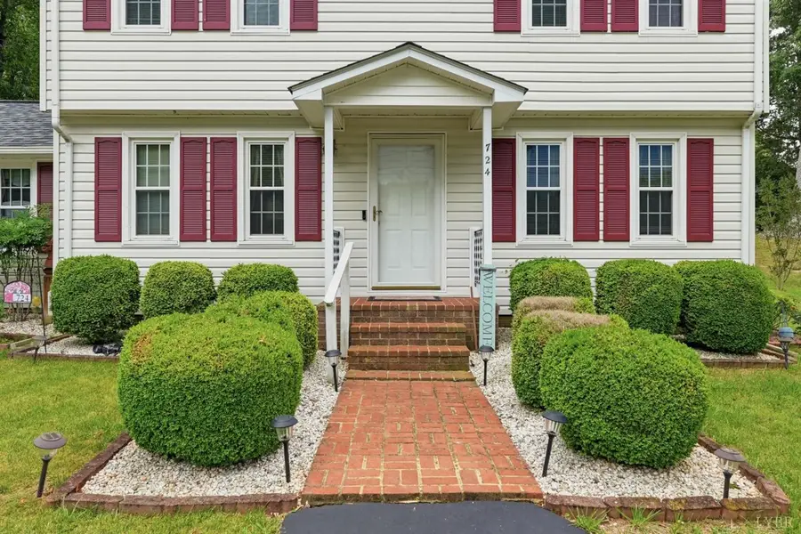 724 Spring Street, Hurt, VA 24563 - #3