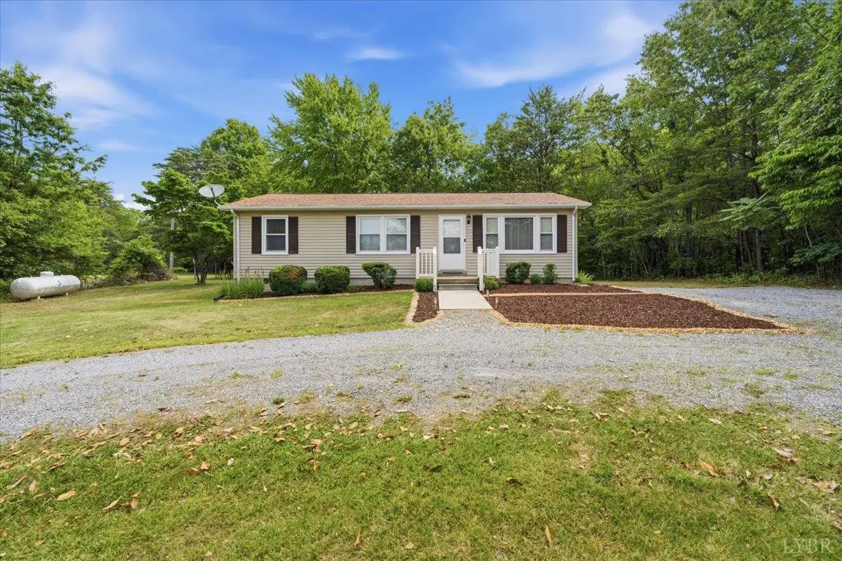 6108 Wards Rd, Hurt, VA 24563 - #1