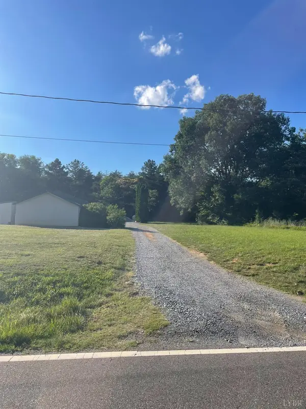 4561 Colonial Highway, Evington, VA 24550